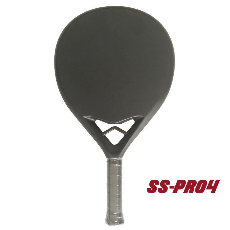 Cad é an difríocht idir raicéad padel snáithín carbóin le droichead cliste agus gnáth -raicéad padel?